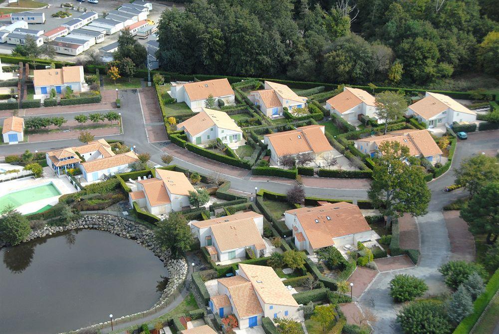 Hotel Lagrange Classic Le Clos Des Chenes Les Mathes Exterior foto