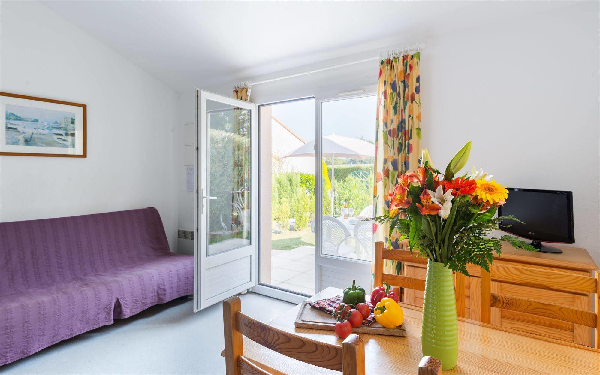 Hotel Lagrange Classic Le Clos Des Chenes Les Mathes Exterior foto