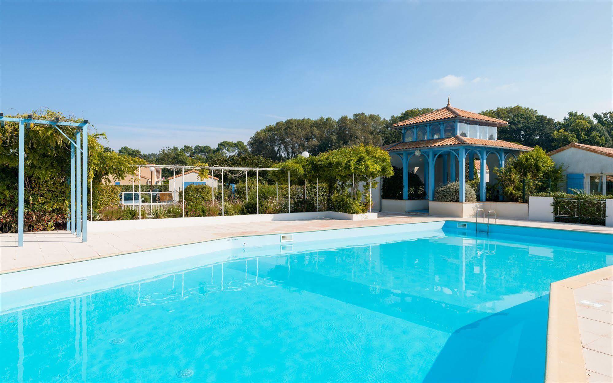Hotel Lagrange Classic Le Clos Des Chenes Les Mathes Exterior foto